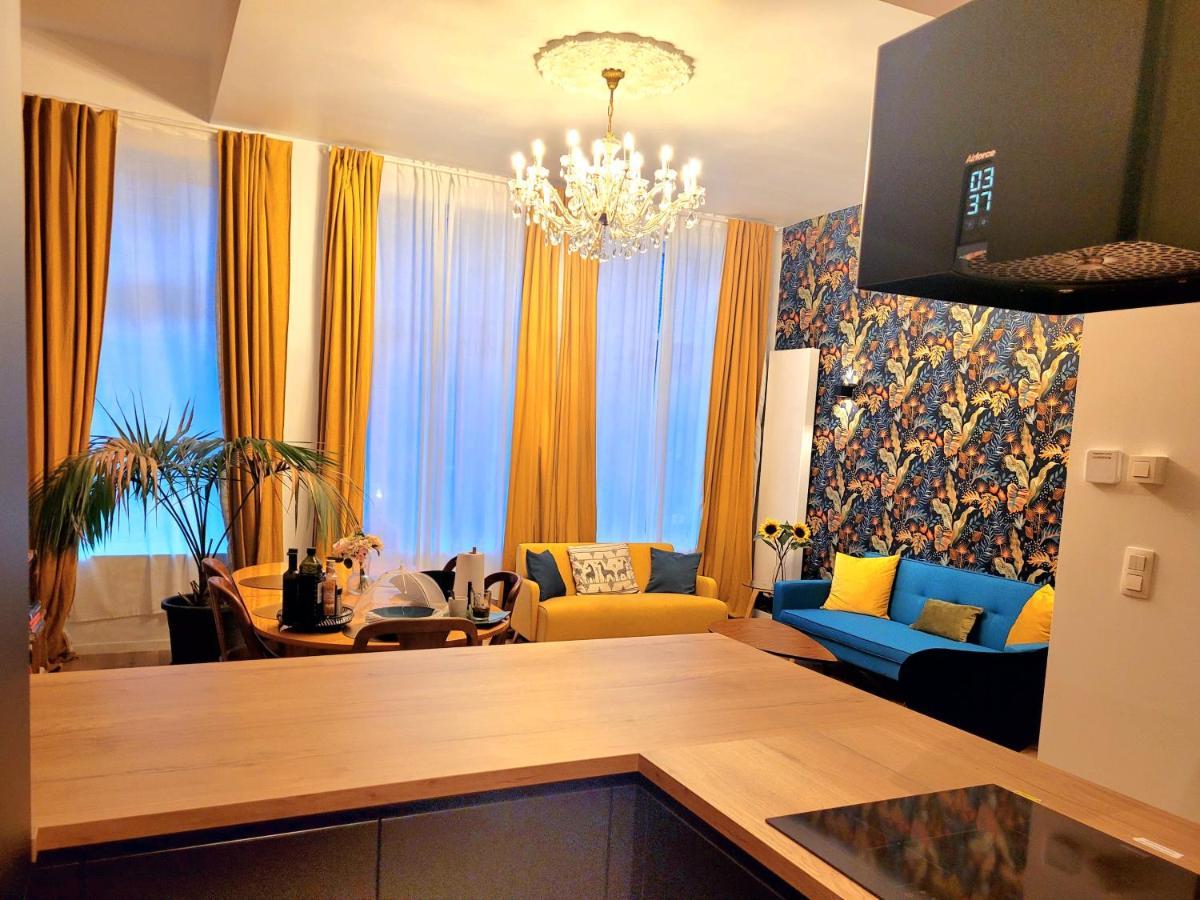 Brand New Camelia Room With Private Bathroom 브뤼셀 외부 사진