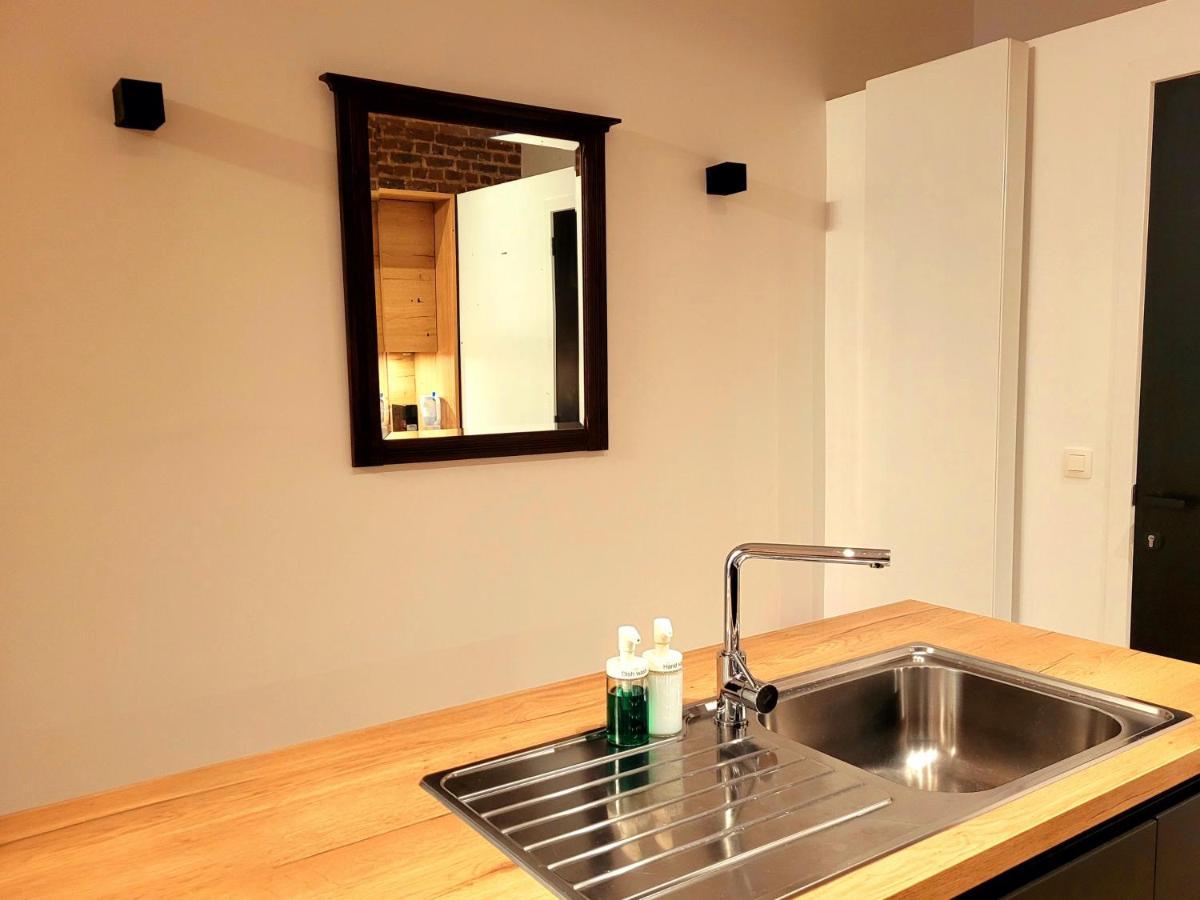 Brand New Camelia Room With Private Bathroom 브뤼셀 외부 사진